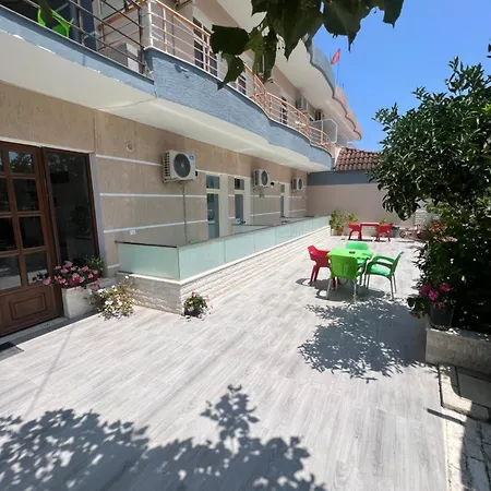 Flowers 2 Ξενοδοχείο 3*