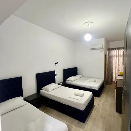 Ξενοδοχείο Flowers 2 Vlorë