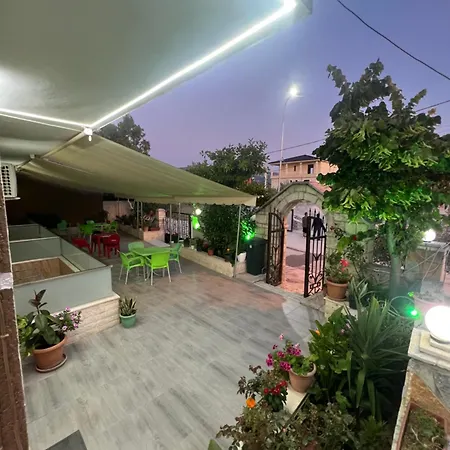 Ξενοδοχείο Flowers 2 Vlorë