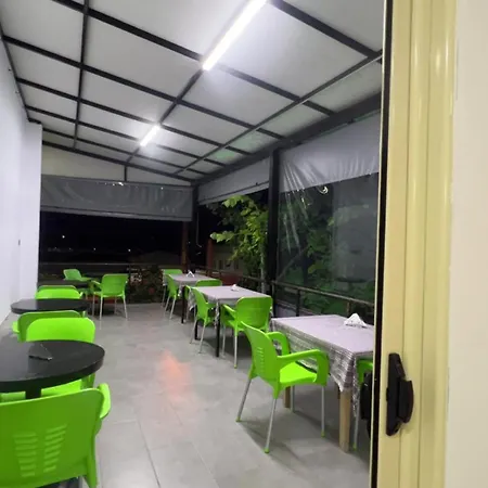 酒店 Flowers 2 Vlorë